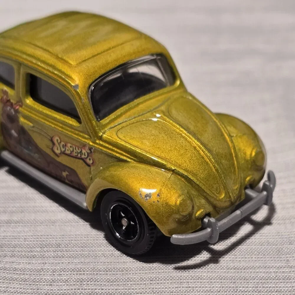 VTG Matchbox Scooby-Doo 1962 VW Beetle Gold Diecast Car 1:58 Scale 1998 Mattel